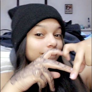 Meet your Posher, Leslie